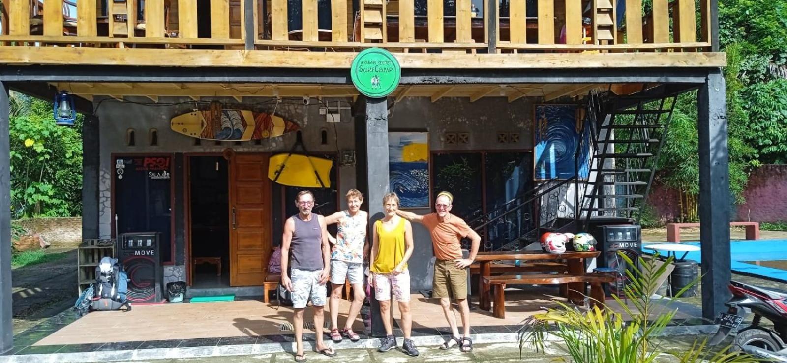 Апартаменти Air Manis Secret Surfcamp Taluk Batung Екстер'єр фото