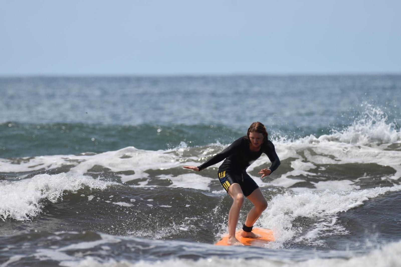 Апартаменти Air Manis Secret Surfcamp Taluk Batung Екстер'єр фото